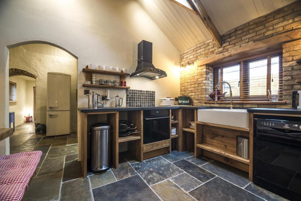 Lavender - Luxurious Barn Conversion - Blossom Farm Johnston Extérieur photo