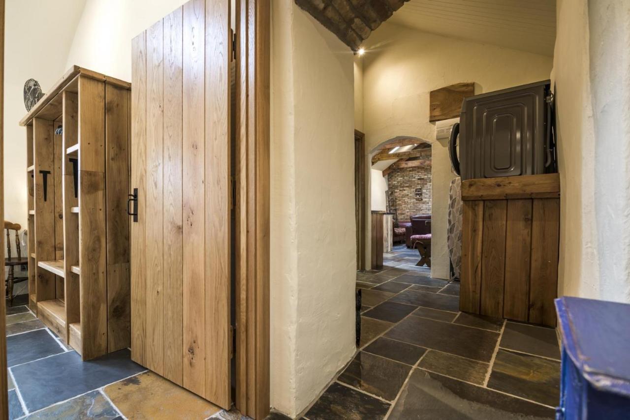 Lavender - Luxurious Barn Conversion - Blossom Farm Johnston Extérieur photo