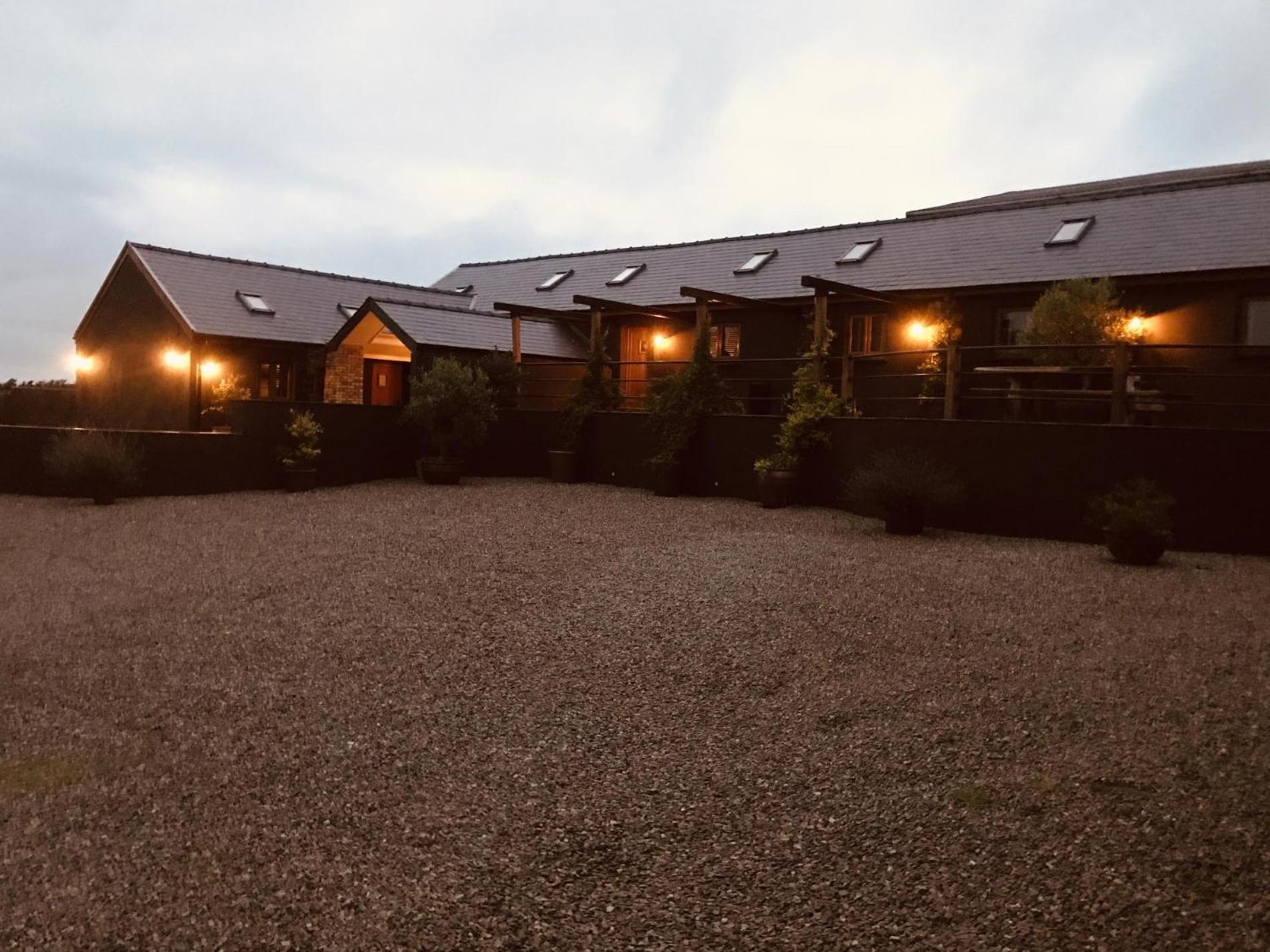 Lavender - Luxurious Barn Conversion - Blossom Farm Johnston Extérieur photo